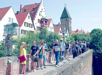 Ulm - Stadtfhrung auf der Stadtmauer - Bildquelle: Tourismus-Marketing GmbH Baden-Wrttemberg